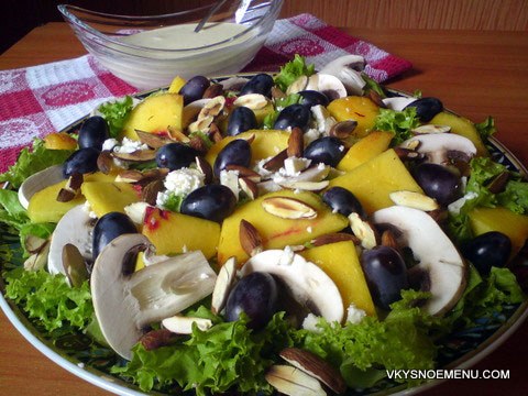 с персиками и шампиньонами